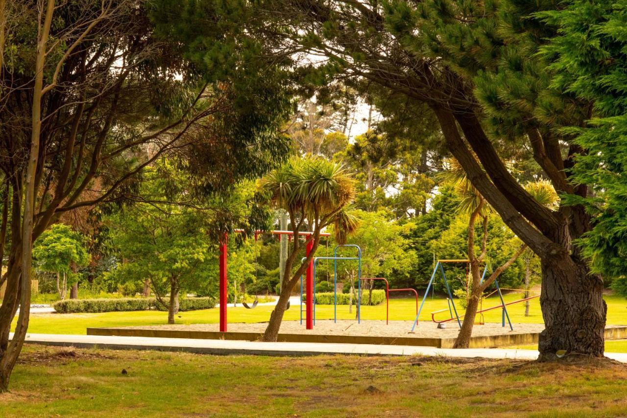 Beach Road Holiday Park Otatara Exterior photo