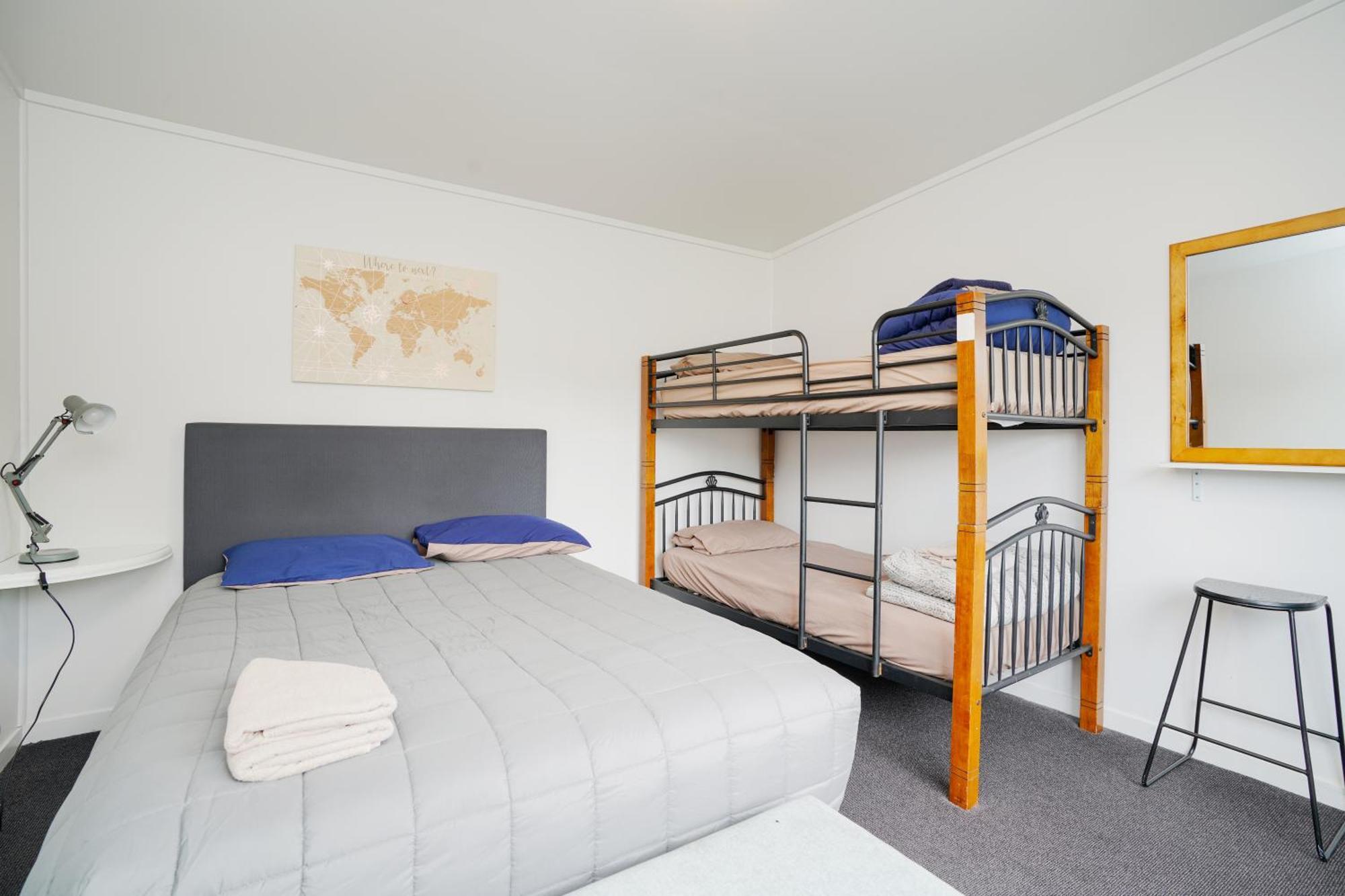 Beach Road Holiday Park Otatara Exterior photo