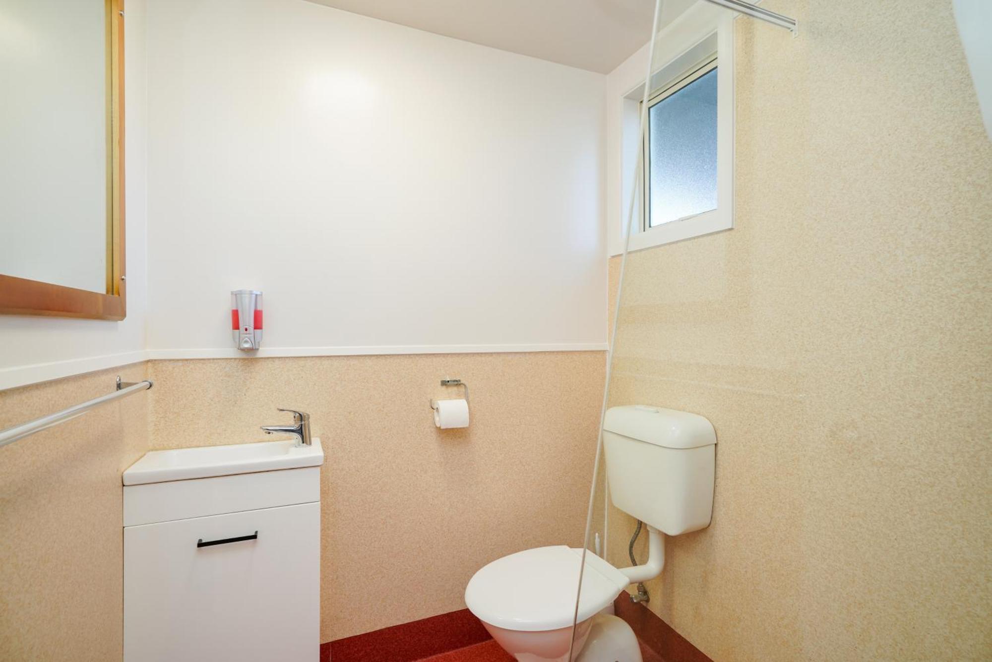 Beach Road Holiday Park Otatara Exterior photo