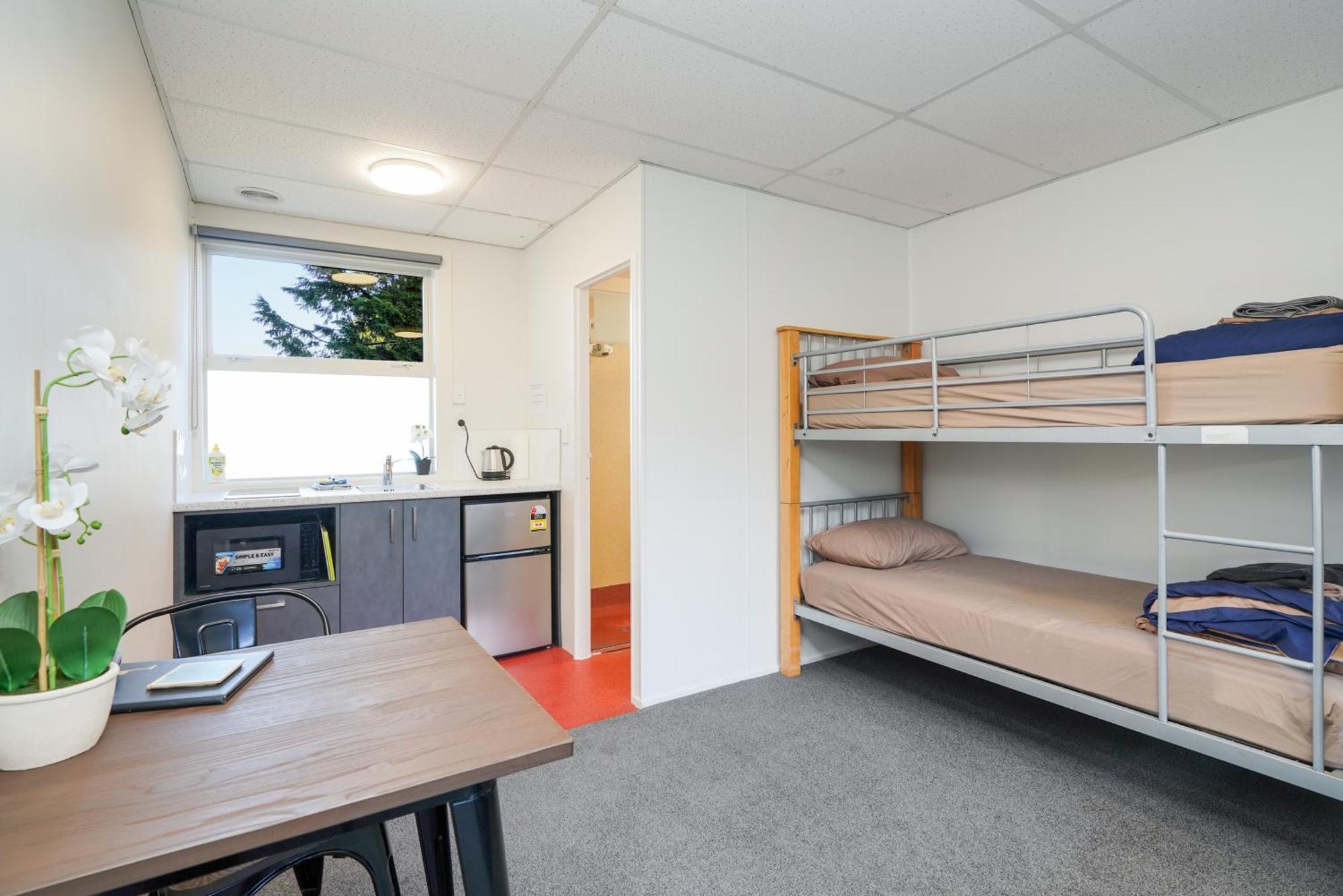 Beach Road Holiday Park Otatara Exterior photo